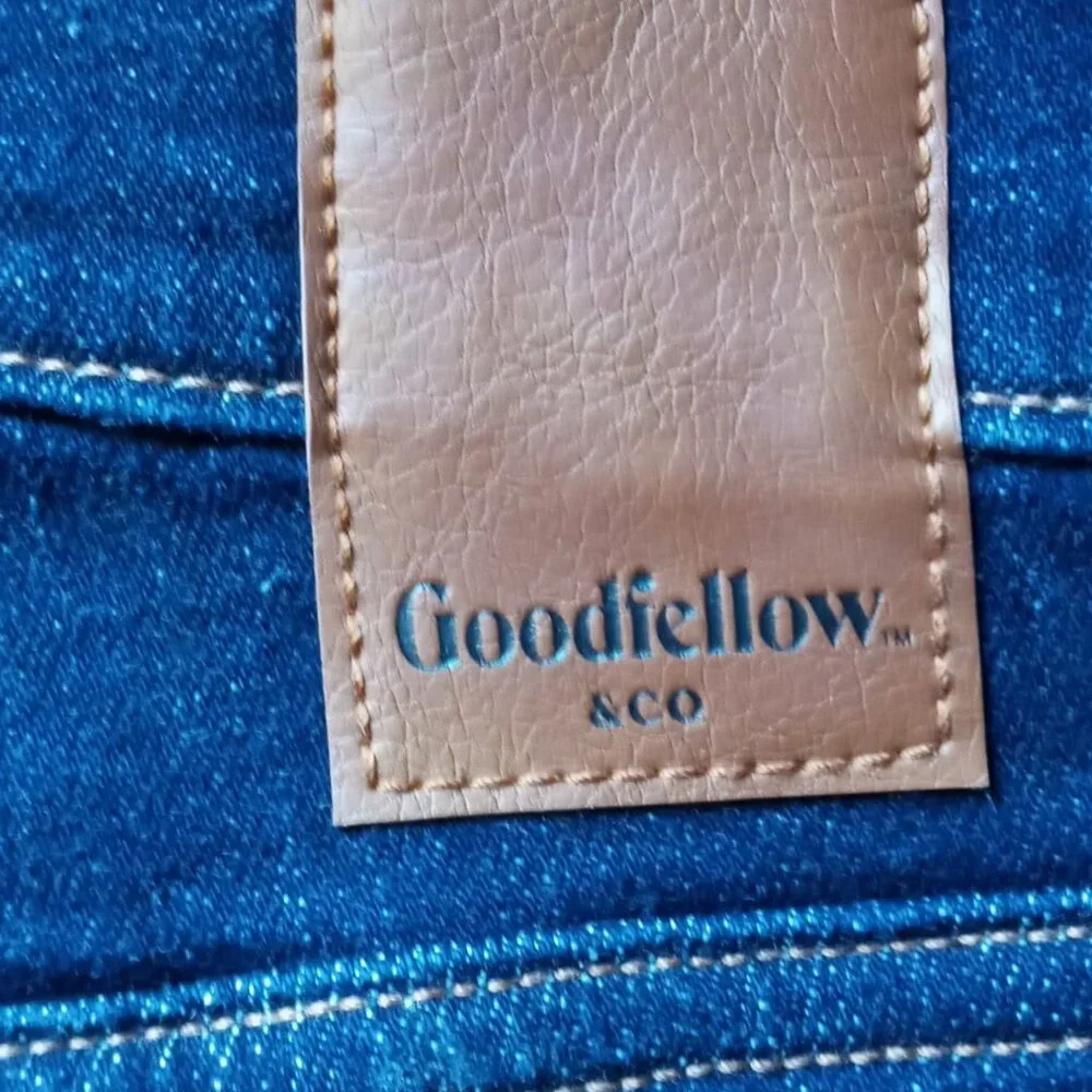 NEW! Goodfellow & Co. Men’s Athletic Fit Medium Wash Comfortable Denim Jeans - Picture 10 of 12
